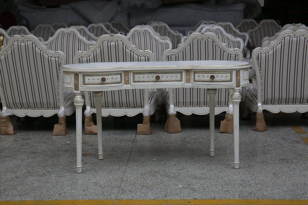 French Vanity V-063